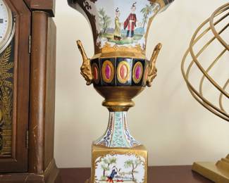 Pair of Chinoiserie Old Paris Urns