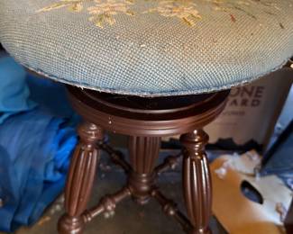 Piano stool