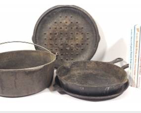 Vintage Cast Iron Dutch Oven Pot with Skillets