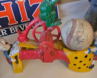 BASEBALL SOURVENIER STAND