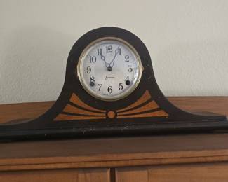 VINTAGE MANTEL CLOCK SESSIONS