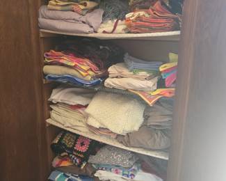 ARMOIRE, HOLDS LOTS OF LINENS!