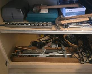 MISCELLANEOUS HOUSE HOLD TOOLS