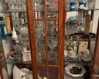 Marc's Unique Antiques Tag & Estate Sales, Inc., photo 2 of 40