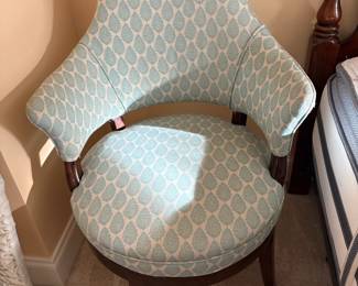 Swivel chair