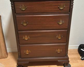 Cambridge Furniture Co. Mahogany Heirloom Chest