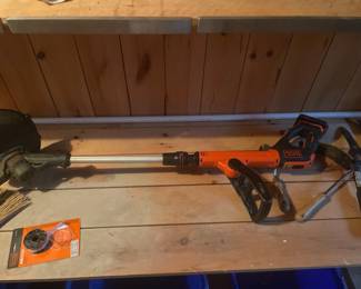 Black+Decker MAX EASYFEED Cordless String Trimmer