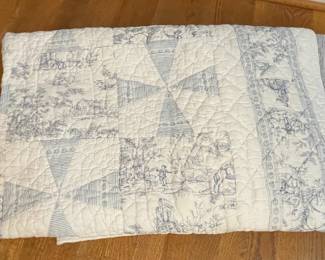 Toile Pattern Quilt