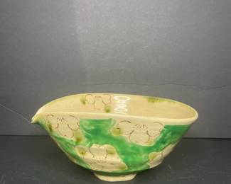 Vintage Japanese Katakuchi Spouted Bowl