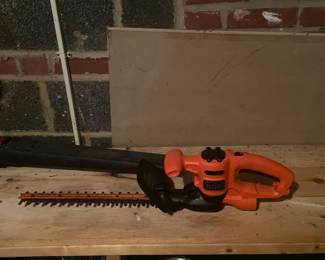 Black+Decker Corded Electric Hedge Trimmer