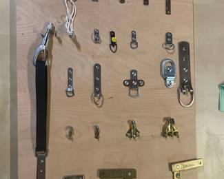OzClip Professional Picture Hanging Hardware Display Board