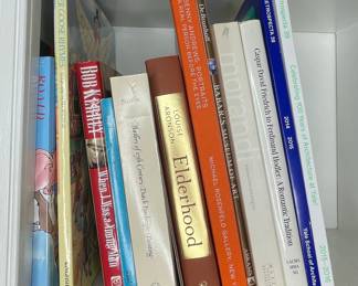 Large Collection of Art and Reference Books