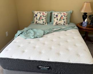 Queen Mattress Box Springs $200. Beautyrest