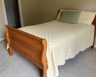 Pine full bed 