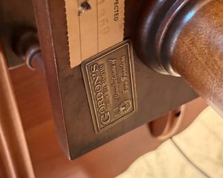 Gordon's pie crust table $250