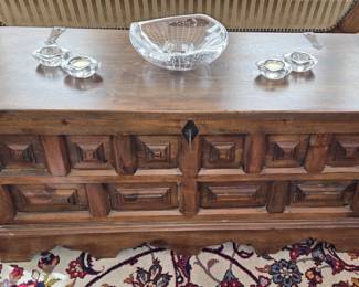 Antique Trunk - Kosta Boda Controlled Bubble bowl