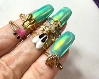 novelty rings 1960s - 70s