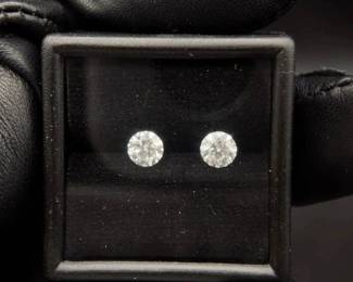 1.19 Carat Total Weight Matched Pair of Lab-Grown Round Brilliant Cut Diamonds