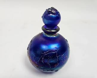 Lot #25 CK025. Vintage Blue Iridescent Art Glass Scent Bottle, Abstract Design