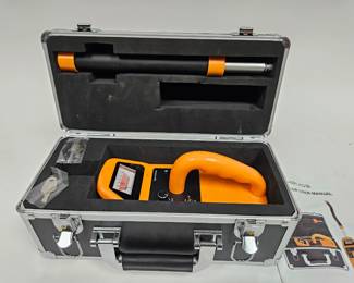 Lot #30 CK030. HBUDS 512Hz Inspection Camera Locator with Manual and Case