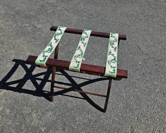 Lot #82 CK082. Mahogany collapsible luggage rack, needlepoint bands