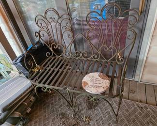 Beautiful iron Garden Bench.