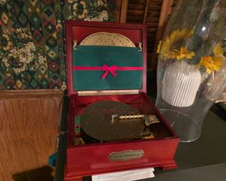 Mr. Christmas Holiday Symphonium wooden music box