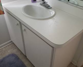 Bath vanity