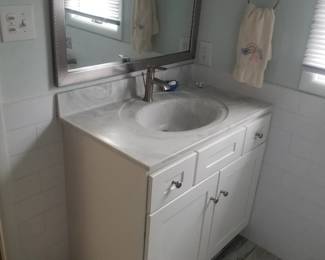Bath vanity