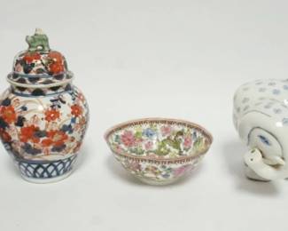 1039 GROUP OF ASIAN POTTERY & STAND INCLUDING GINGER JAR, ELEPHANT CANDLESTICK, EGG SHELL BOWL, SMALL FRETWORK CARVED STAND