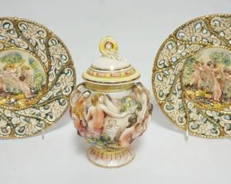 1025 CAPODIMONTE 10 IN PLATES & COVERED JAR