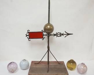 1041 LIGHTENING ROD WEATHER VANE W/4 GLASS LIGHTENING BALLS, ROD APPROXIMATELY 36 IN HIGH