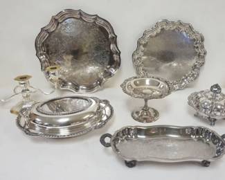 1017 GROUP OF ASSORTED SILVERPLATE