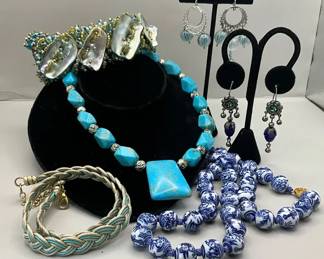 Jewelry Travelers Hues of Blue