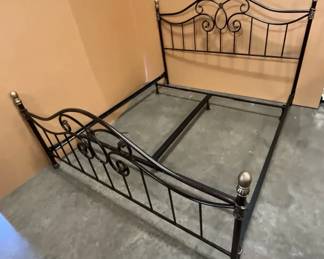 King Metal Bed Frame