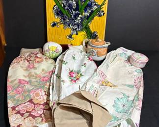 Vintage Floral Home Decor - Iris Tile, Floral Aprons & Decorative Ceramics