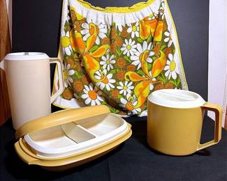 Grandma’s Kitchen: Vintage Daisy Apron, Tupperware Veggie Steamer And Two Kool-aid Pitchers