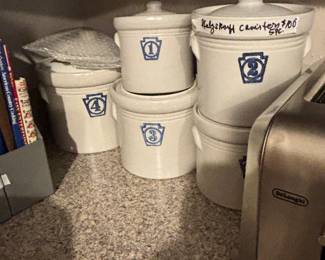 Pfaltzgraff Canister set