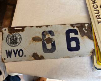 1916 Wyoming Porcelain License Plate