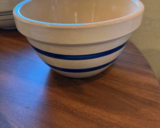 Robinson-Ransbottom - Roseville OH U.S.A. 9" bowl
