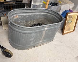Galvanized planter bin