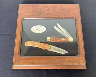 Schrade Ducks Unlimited Knife Set in Display Frame