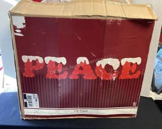 Large selection of Christmas lights & decor
