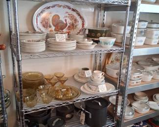 Wedgewood, 1961 Pyrex Zodiac Complete, Marcrest, Federal Glass, cookware & other Pieces