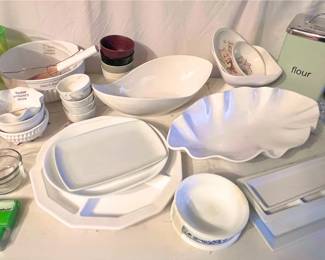 Serving Trays & Bowls
