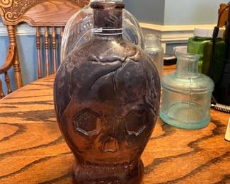 Vintage 1971 Wheaton Glass Skull-Shaped bottle