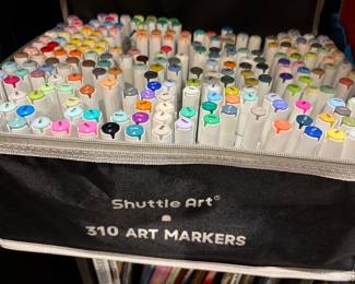 Shuttle Art 310 Art Markers in suitcase