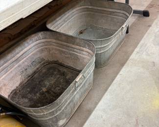 Gavinized tubs