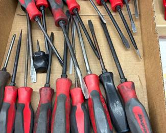 Various size of snap on screwdrivers