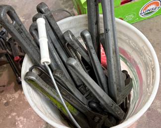 Snap on pipe riches